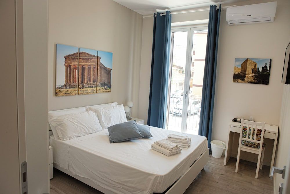 Esseneto Rooms Deluxe Double or Twin Room, 1 Bedroom, Balcony, Sea View 2