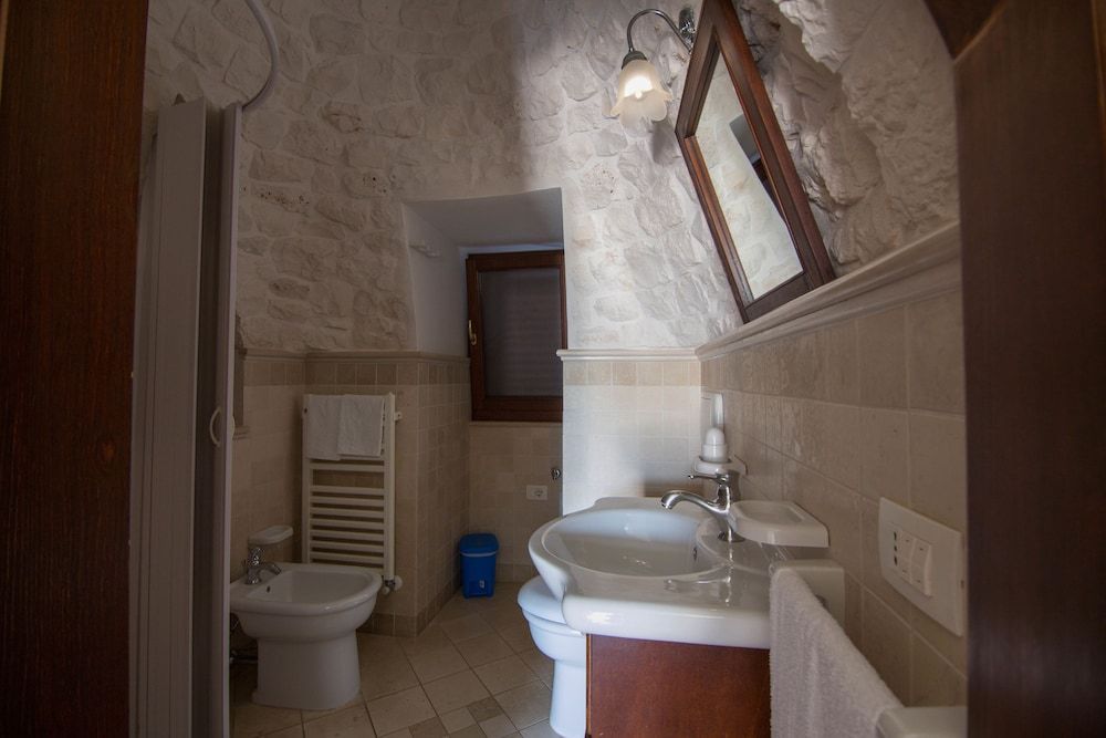 Trulli San Leonardo Double Room (Tulip) 2