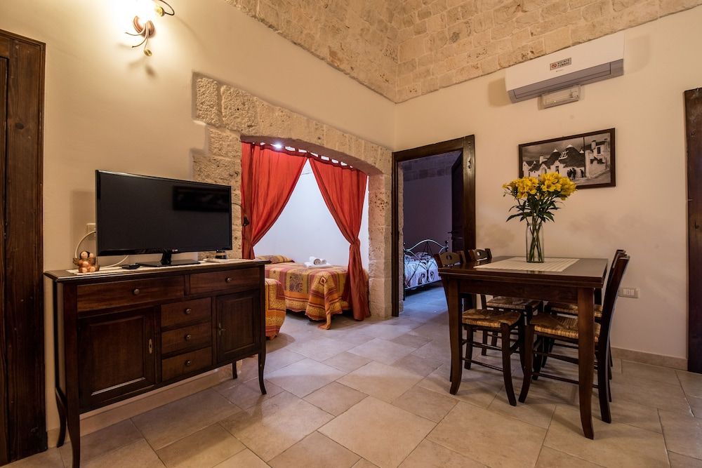 B&B Panaro Family House, 2 Bedrooms, Terrace 12