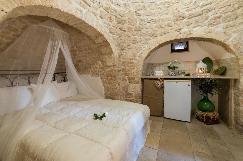 Traditional Suite, Courtyard Area