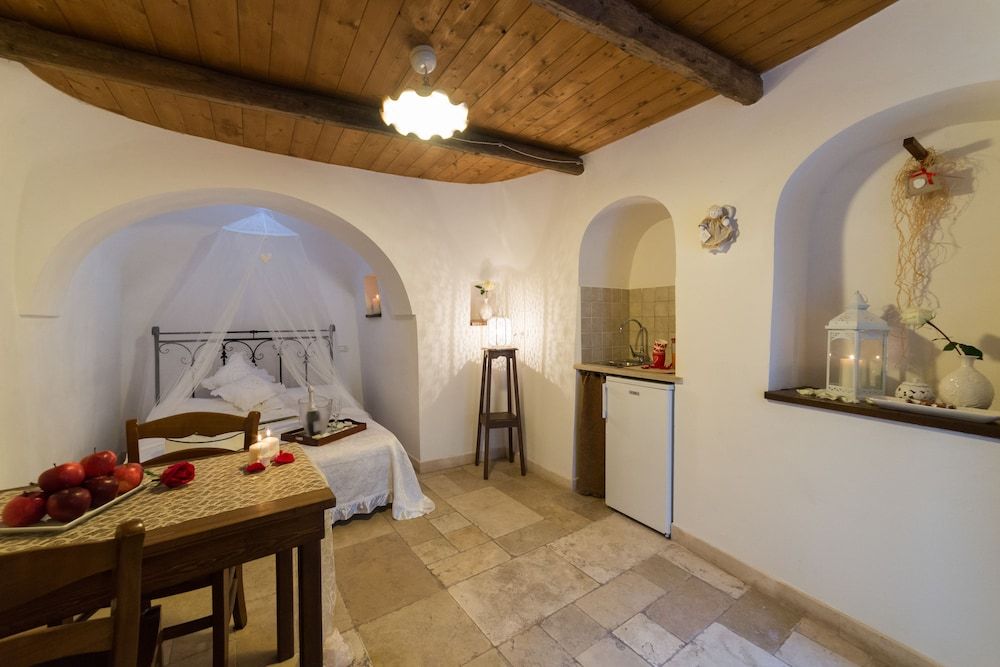 Traditional Double Room, Courtyard View