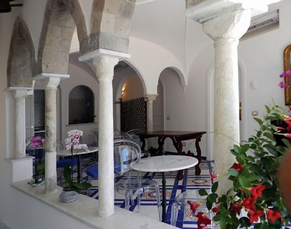 undefined Hotel Croce di Amalfi 10