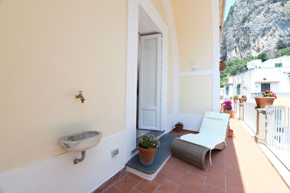 Palazzo Gargano Deluxe Double Room (Room 2) 8