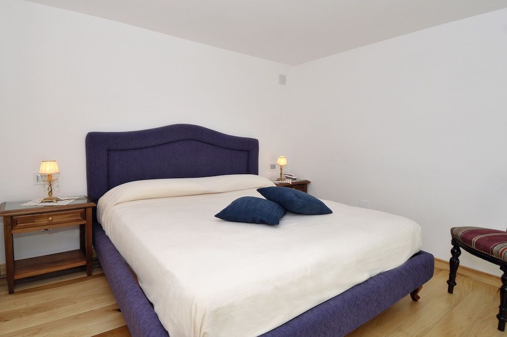 Boutique Gimagi Classic Double Room 5