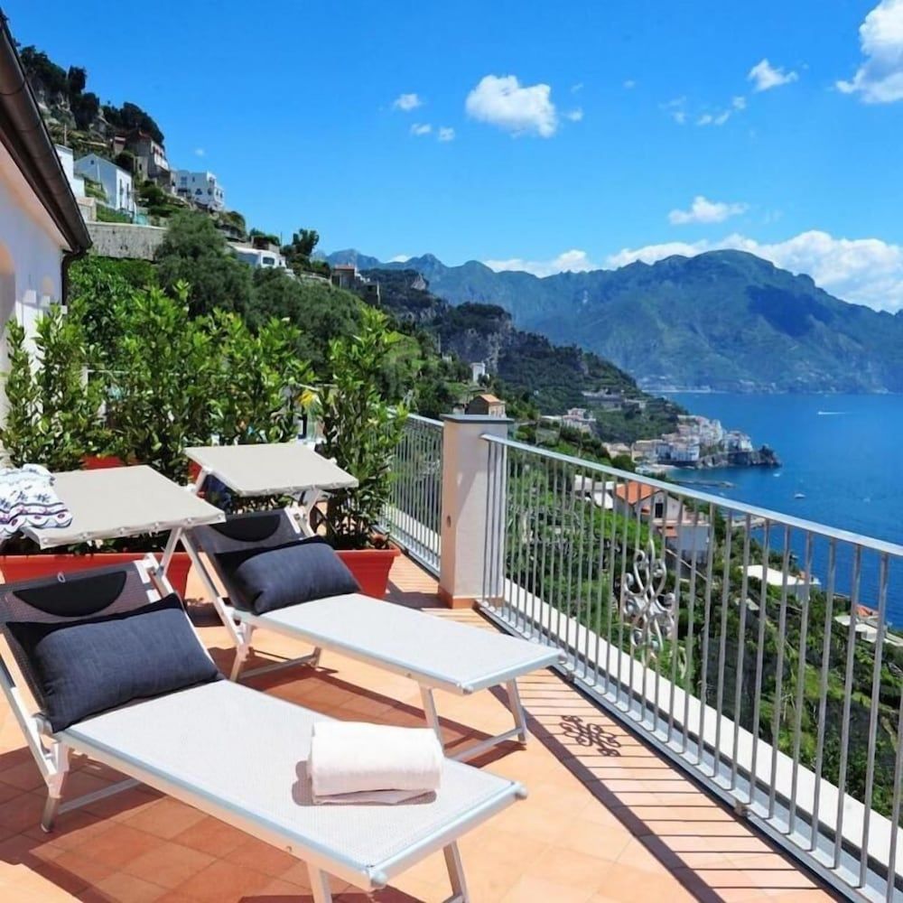 undefined Amalfi Blu Retreat 8