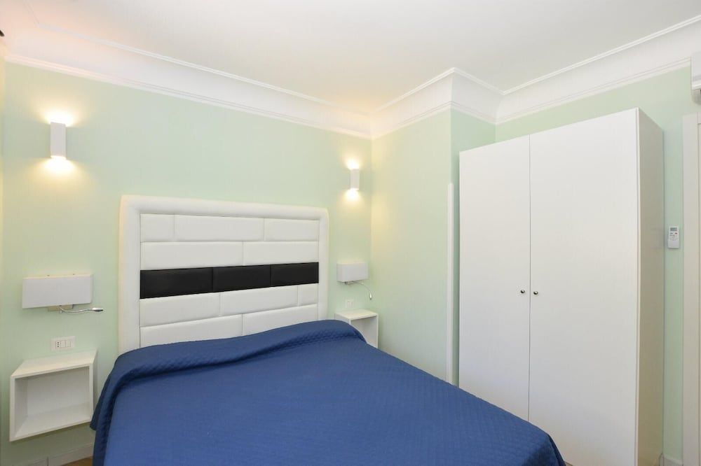 undefined CARPEDIEM. Apartment with 59 steps-gradini. In the center of Amalfi at 650 mt from the sea with payment parking 8