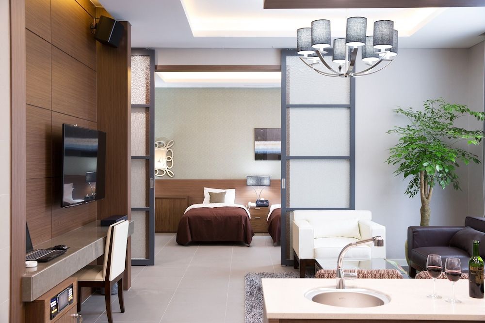Mate Hotel Bundang Family Suite (Free laundry and dry for 2+ nights / Pool access with fee, inquire 1 day ahead) 5