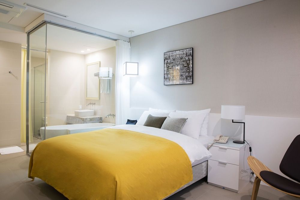 Mate Hotel Bundang Deluxe Double Room, 1 Double Bed (Free water laundry/dry service offered for 2 nights stay or more) 5