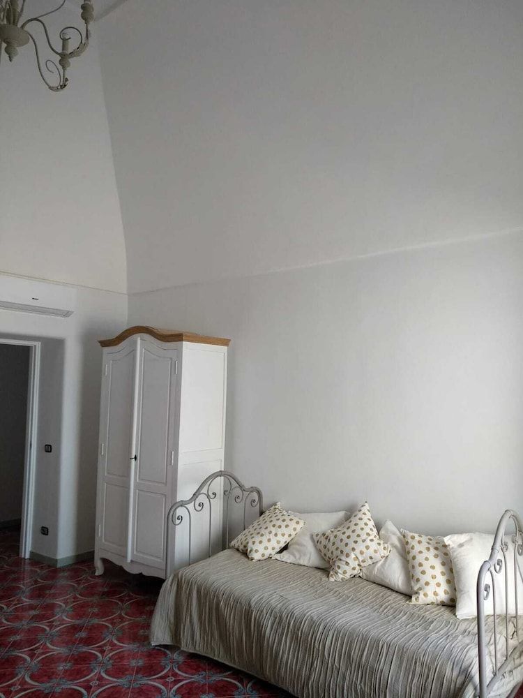 R&D Rest and Dream Capri (C) Camera tripla, balcone 2