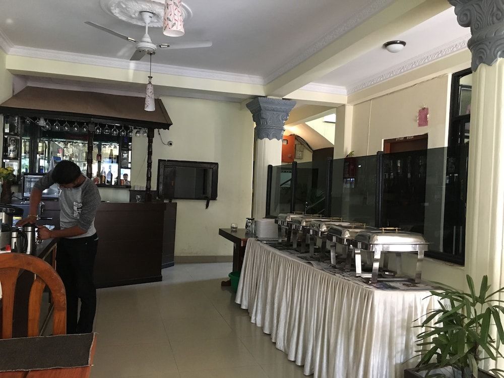 undefined Hotel Fewa Holiday Inn 8