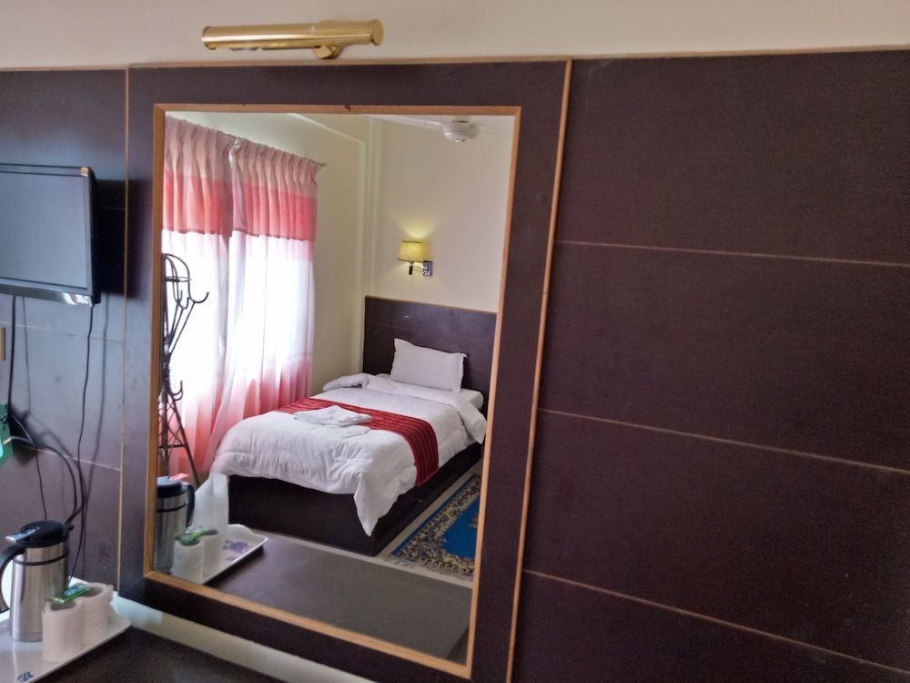 Hotel Fewa Holiday Inn Standard Room 7