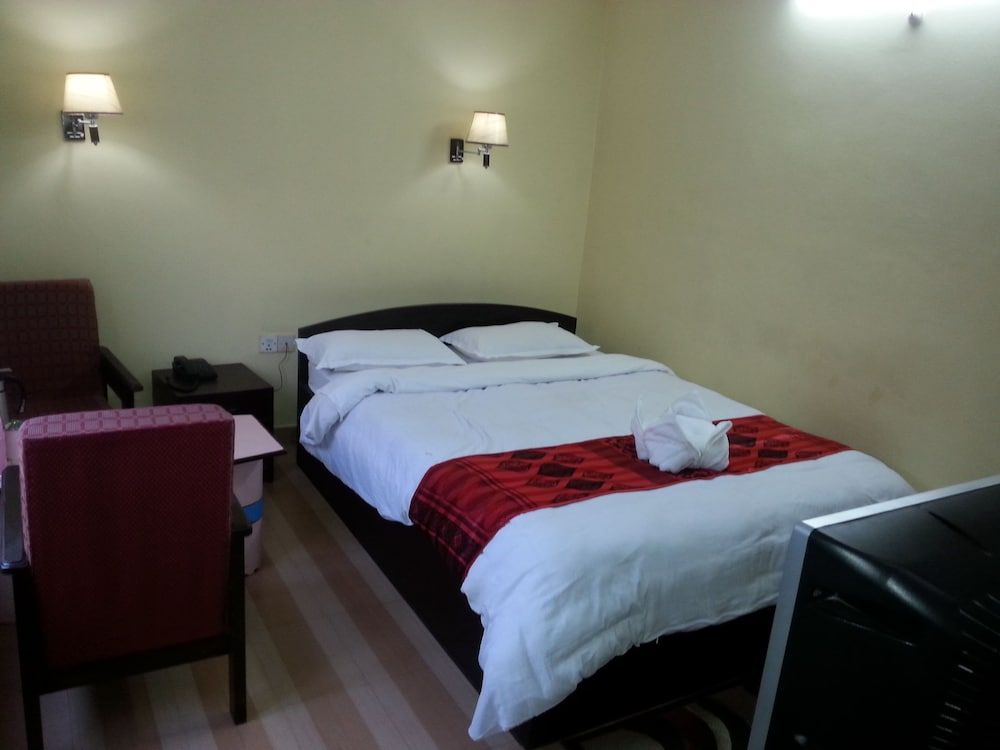 Hotel Fewa Holiday Inn Standard Room 4
