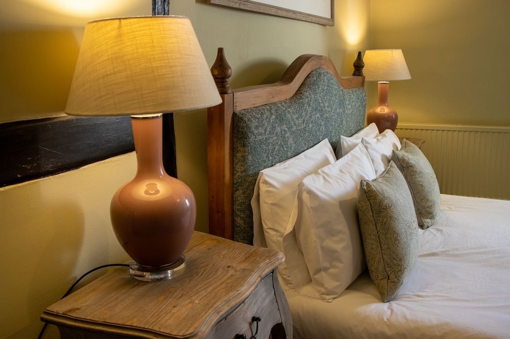 The Green Dragon Deluxe Double Room 2