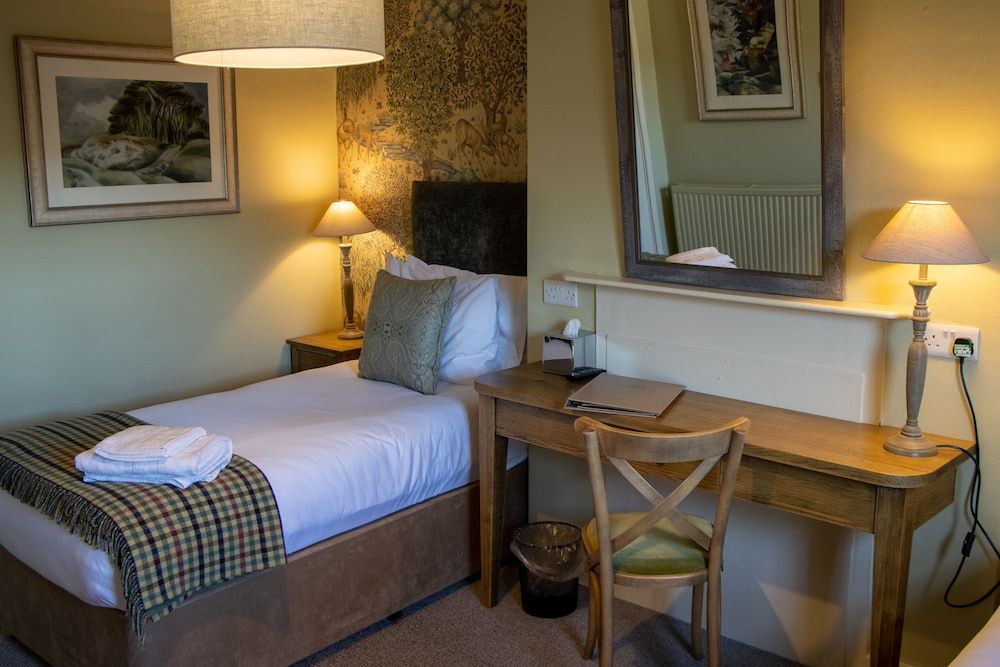 The Green Dragon Standard Twin Room 2