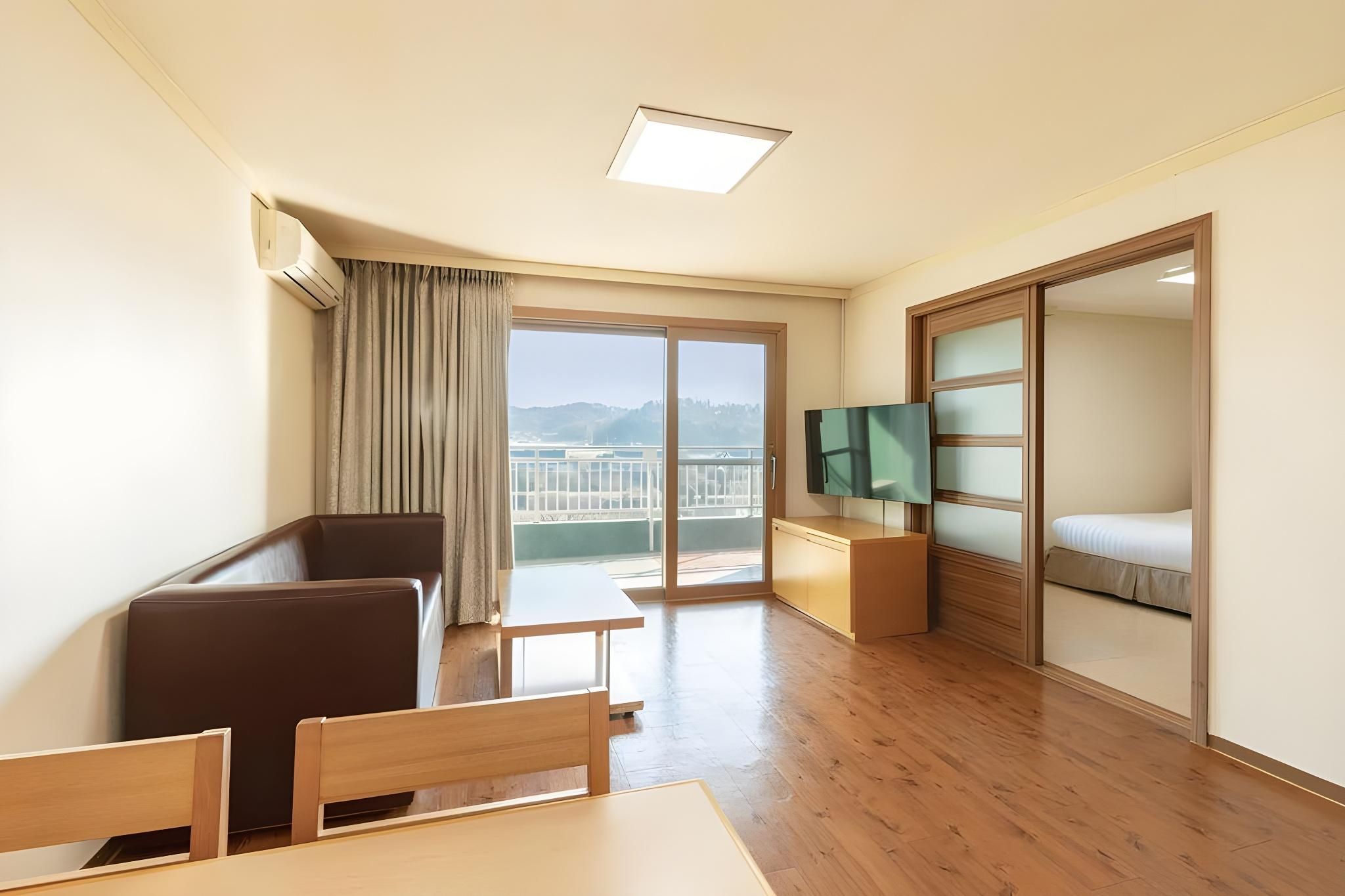 Sono Belle Yangpyeong Garden View Suite without Kitchen 2