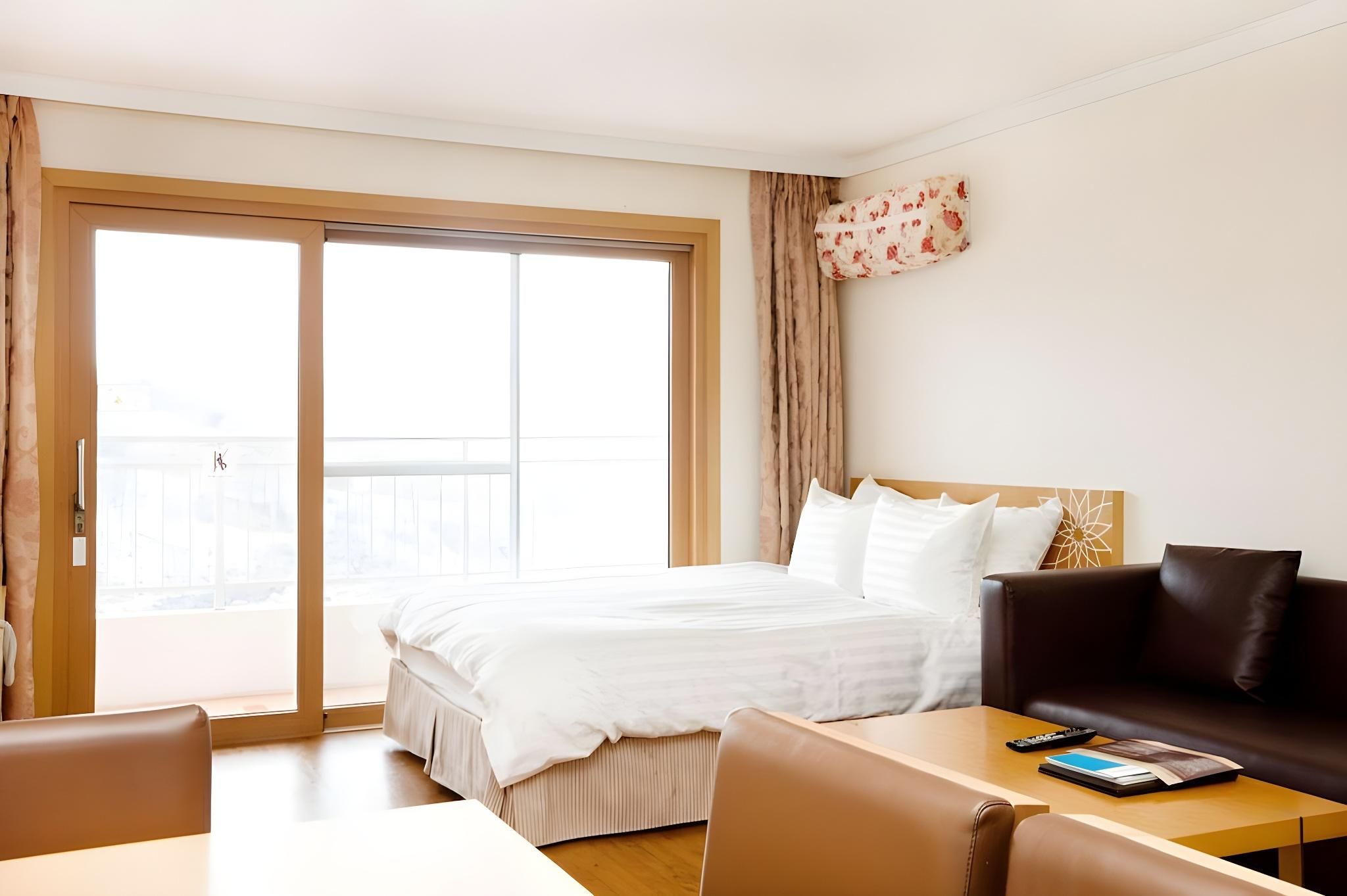 Sono Belle Yangpyeong Standard Family Room with Kitchen - Bed Type Randomly Assigned 2