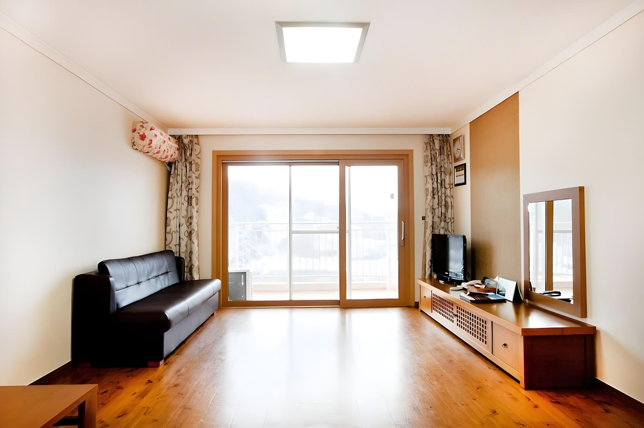 Standard Suite with Kitchen and Ondol Floor