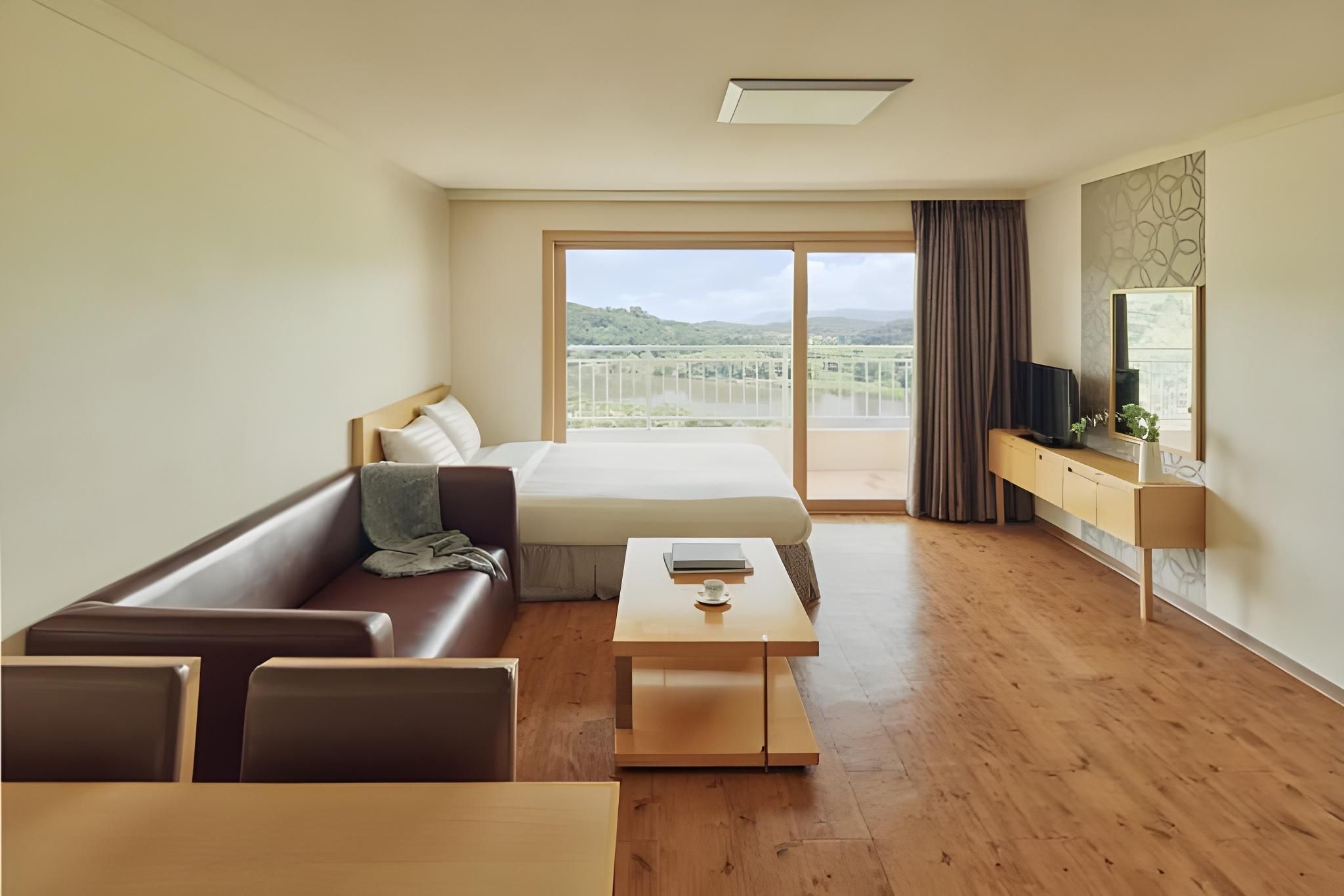 Sono Belle Yangpyeong Standard Family Room with Kitchen - Bed Type Randomly Assigned 3