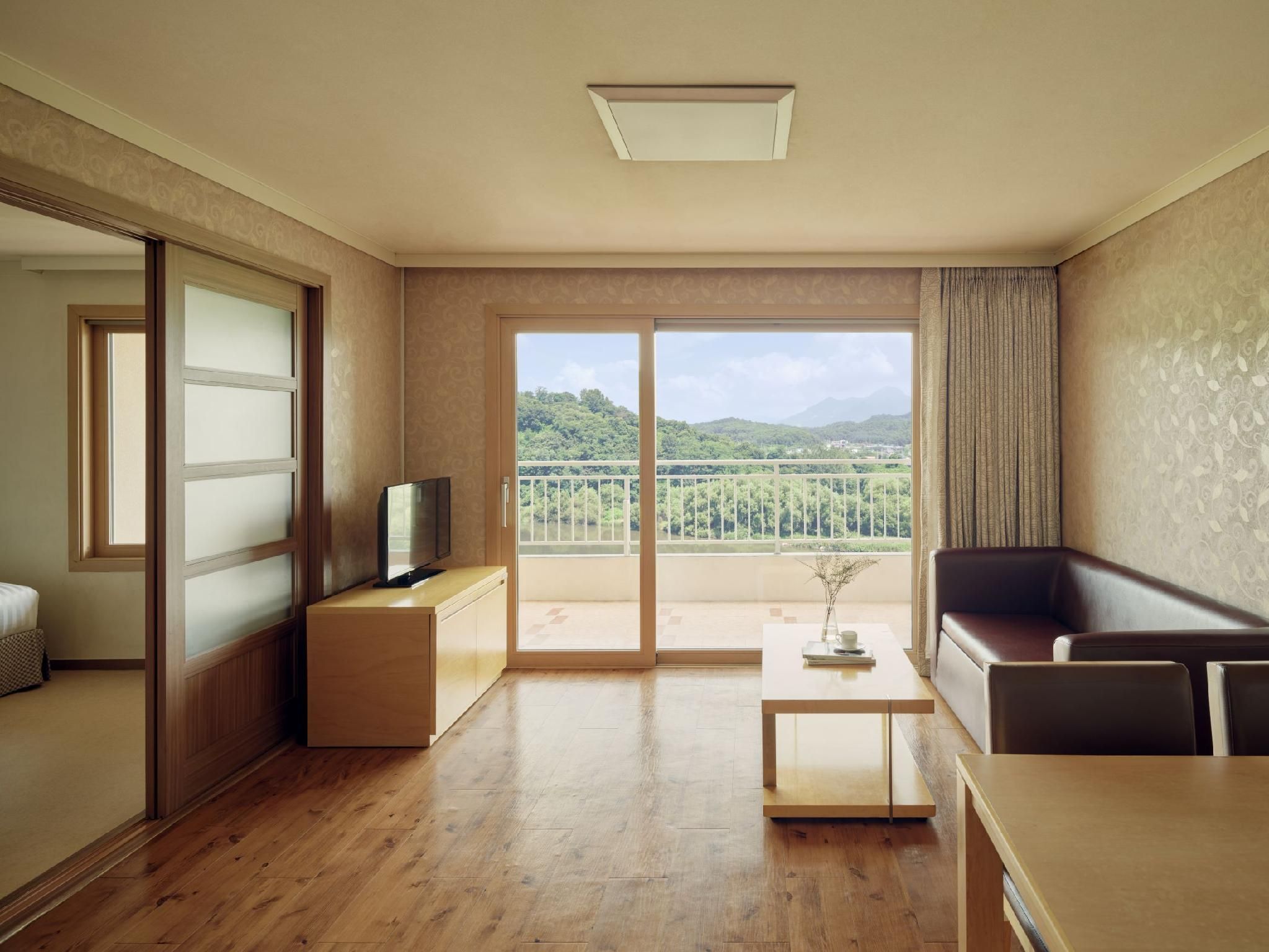Sono Belle Yangpyeong Garden View Suite without Kitchen 3