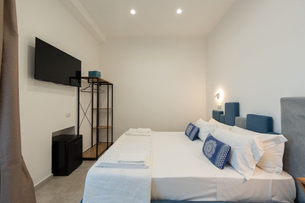 Baia Flegrea Meublè Classic Room 4