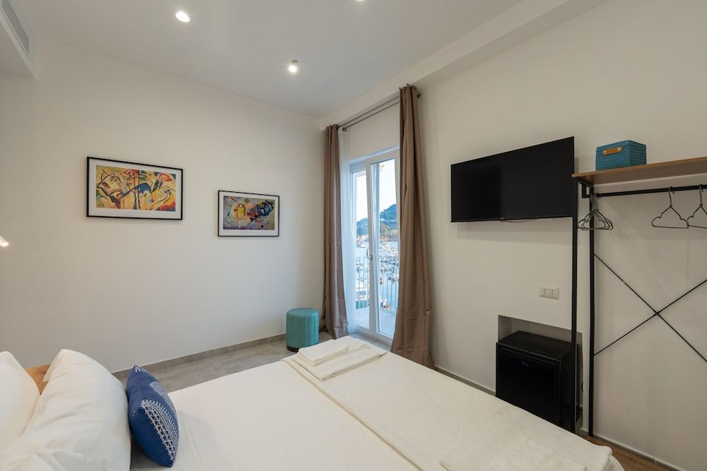 Baia Flegrea Meublè Classic Room 3