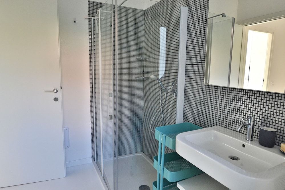 The White Apartment With Pool Apartment, 3 Bedrooms, Pool View 19