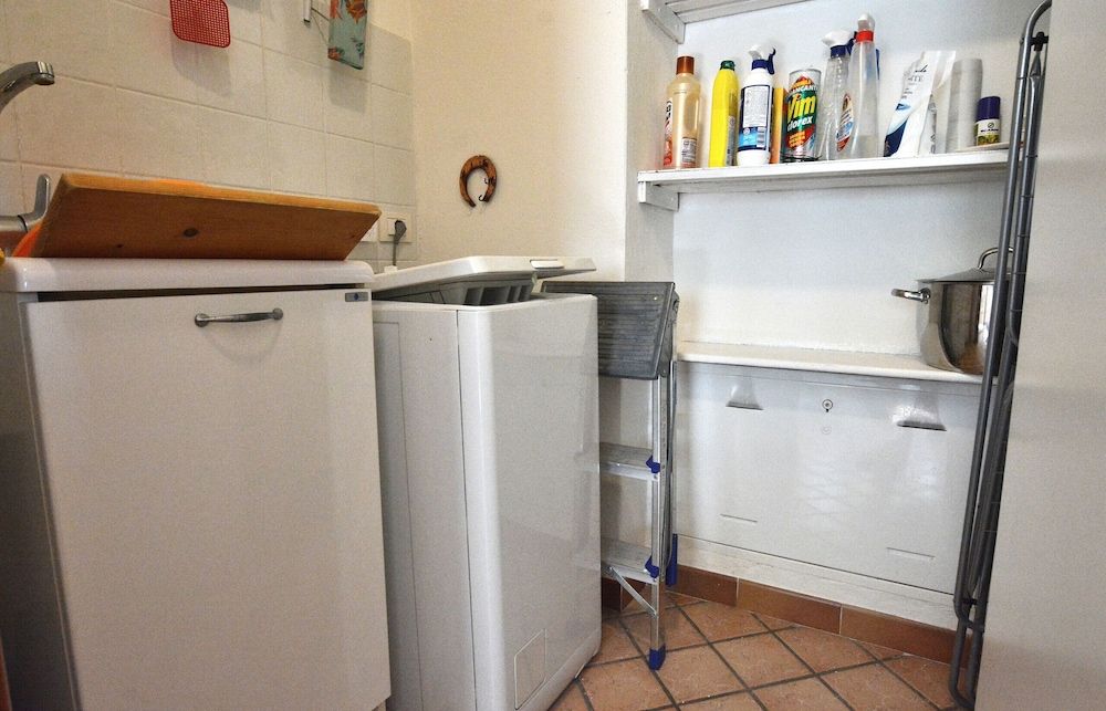 Apartment San Luigi Apartment, 1 Bedroom 10