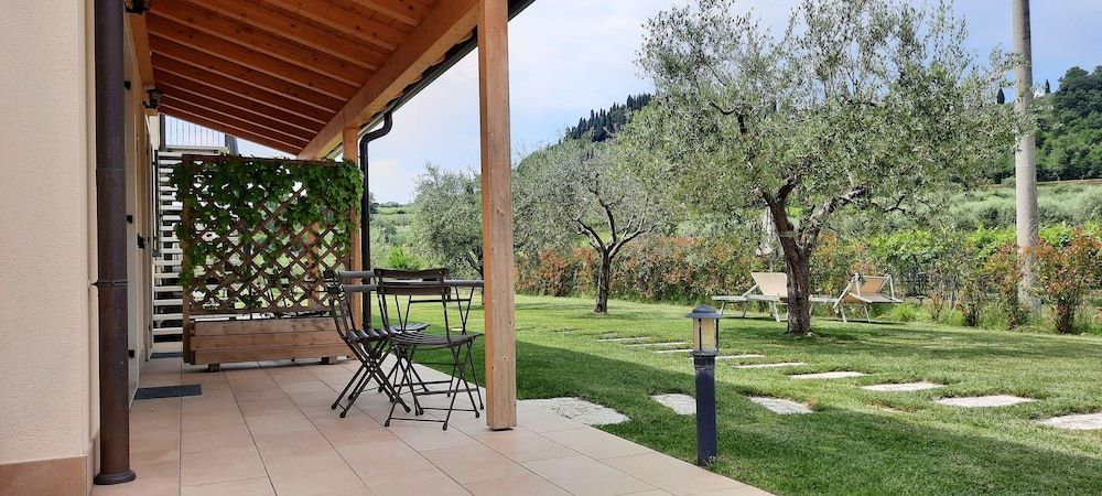 Agriturismo La Rocca Deluxe Double or Twin Room, Terrace, Annex Building 4