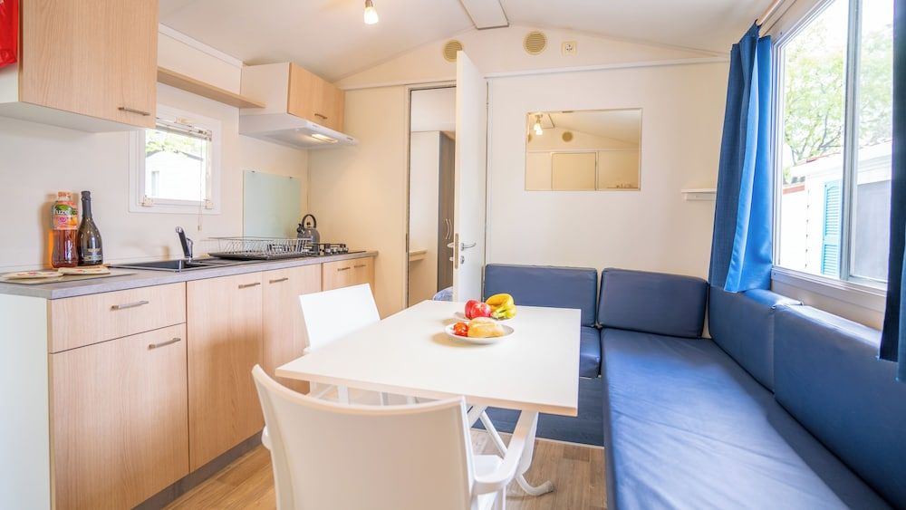 Happy Camp in Camping Cisano San Vito Standard Mobile Home 4