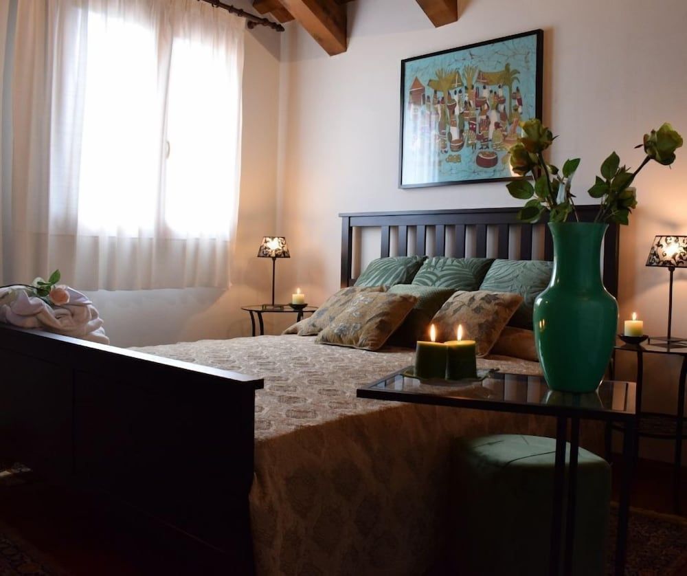 Deluxe Double Room (Rosa Verde)