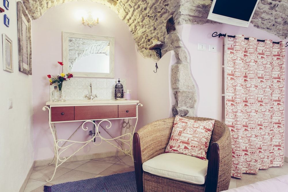 B&B Blu Bosa Design Double Room, Private Bathroom, City View (Scirocco) 3