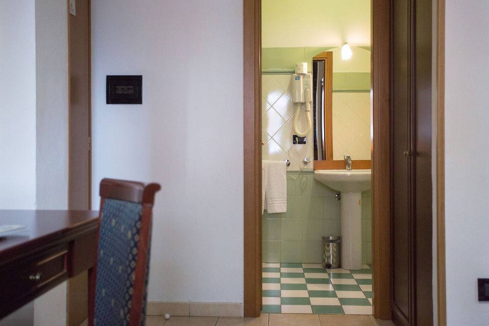 Albergo Leonardo Camera Matrimoniale uso singolo Economy 3