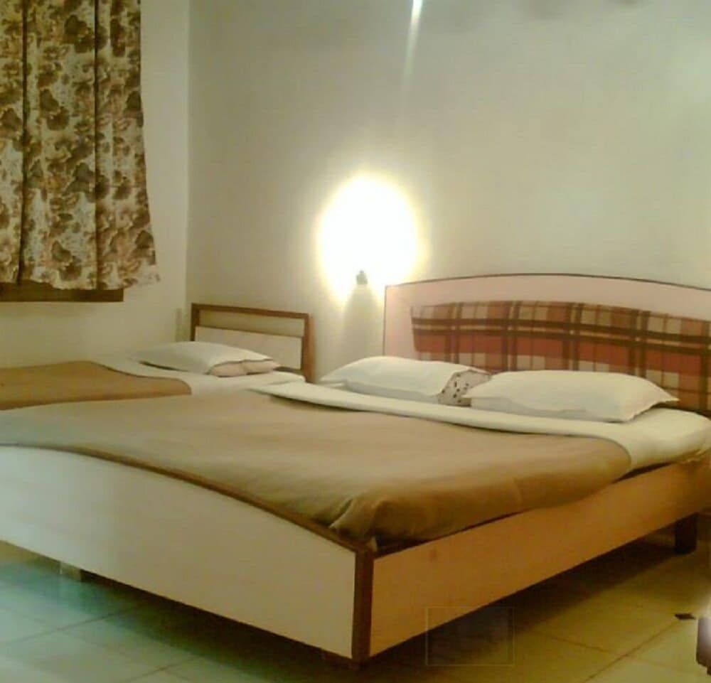 undefined Regal hotel Matheran 8