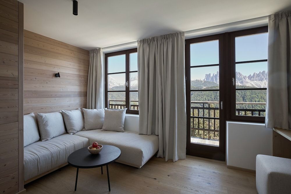 Suite (2)