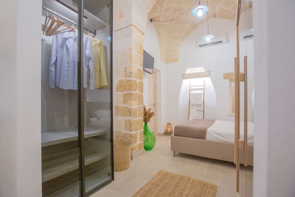 FILIA SOLIS - Old Town SUITEs & SPA Luxury Studio Suite (3) 7