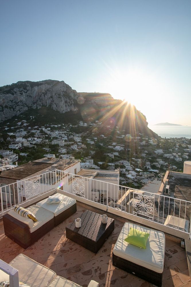 undefined Rooftop Luxury Apartment 2