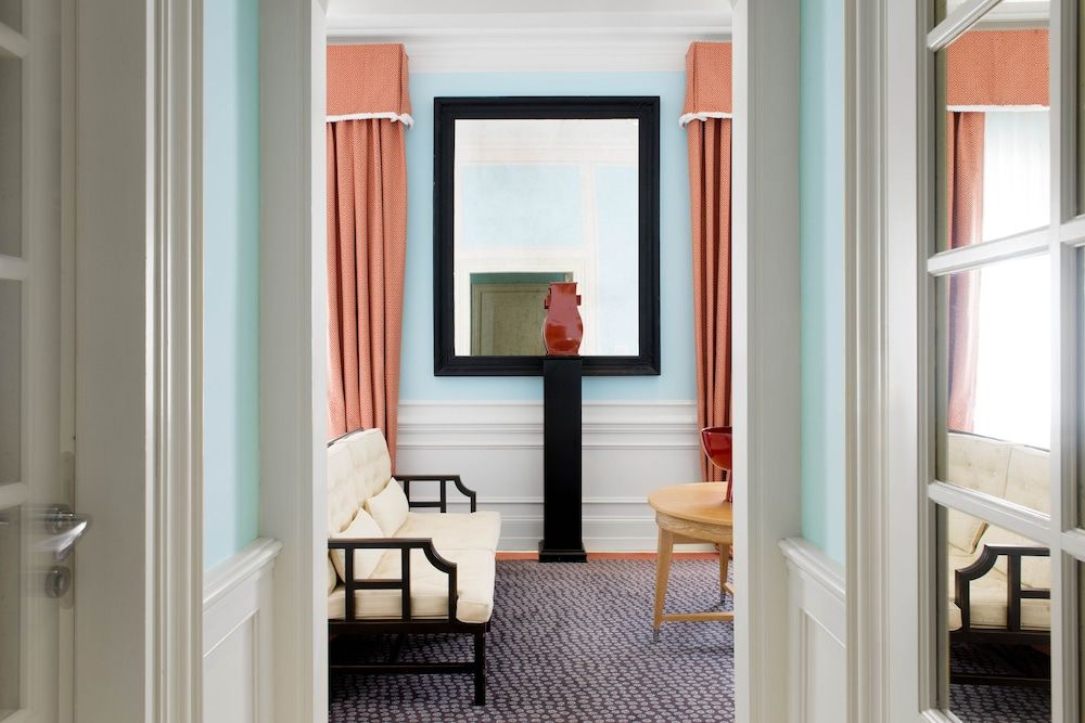 J.K. Place Capri Classic Room (JK) 6