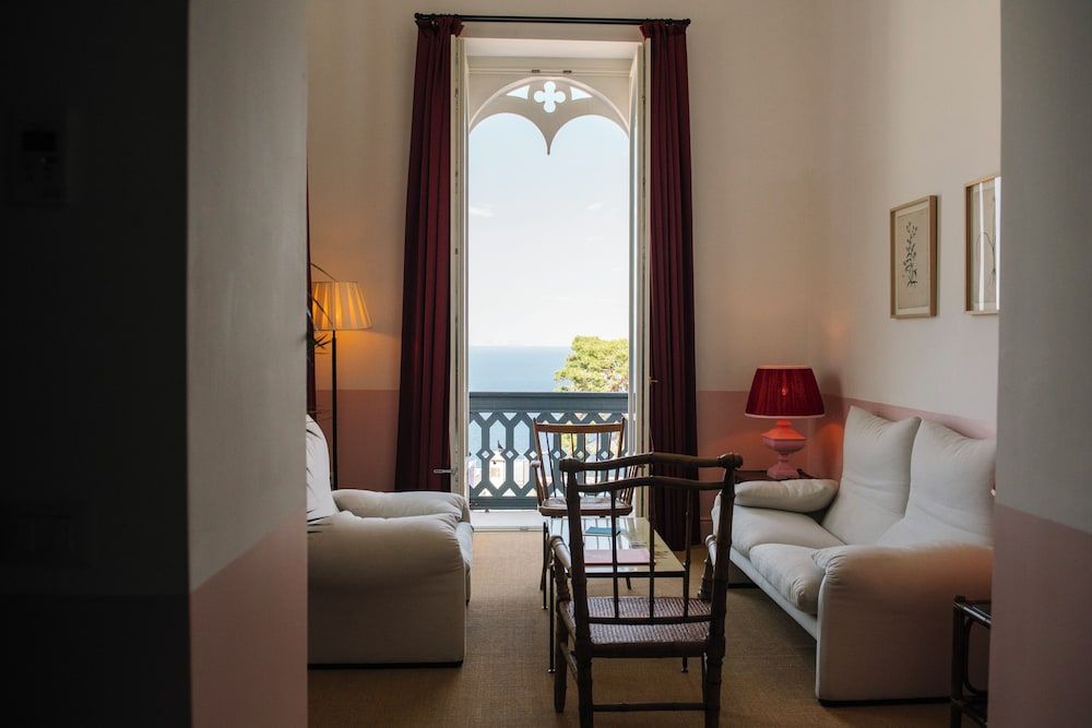 undefined Il Capri Hotel 2