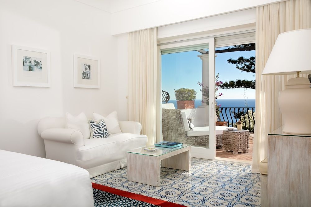 undefined Hotel La Minerva