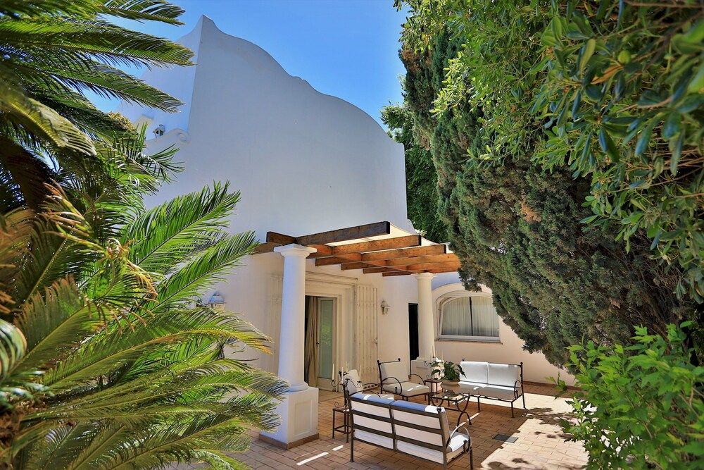 undefined Luxury Villa Fiorita - Amazing Terrace Premium Location 4