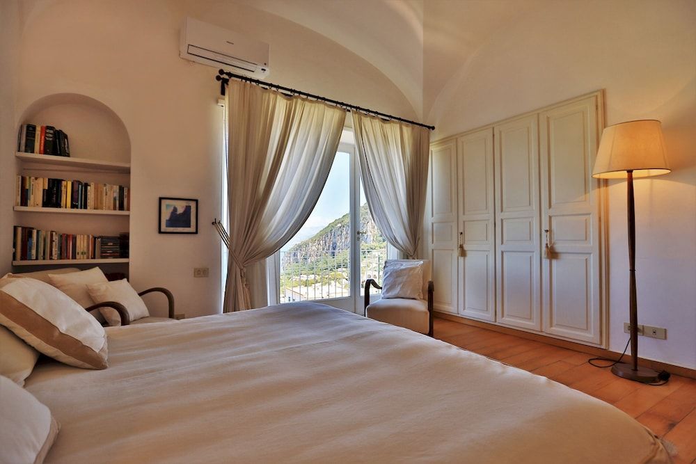 undefined Luxury Villa Fiorita - Amazing Terrace Premium Location 8