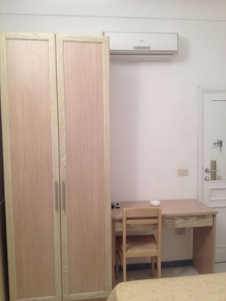 Guest House La Piazzetta Standard Double Room 13