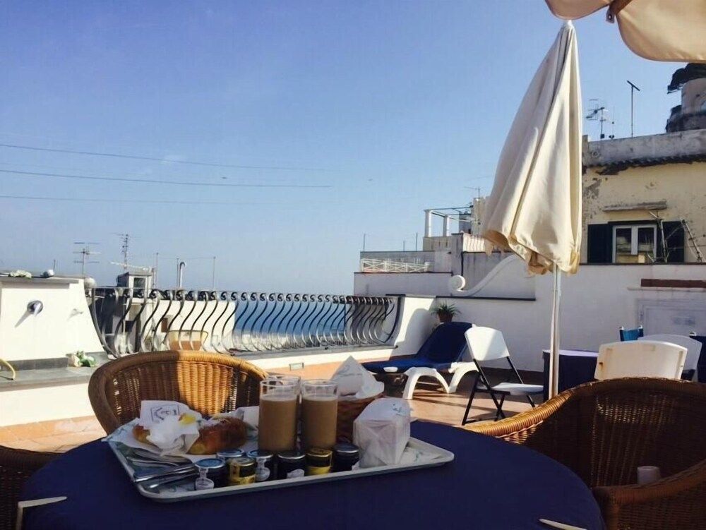 undefined Guest House La Piazzetta 7