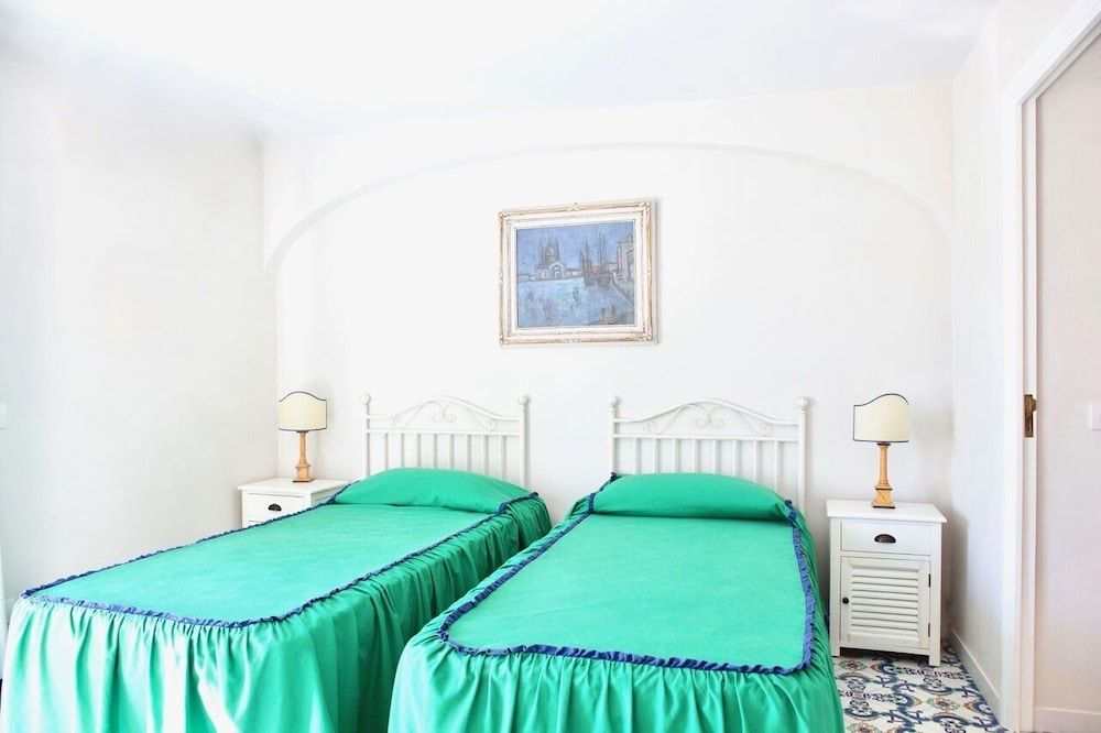 Villa Capri Marina Villa (4 Bedrooms) 5