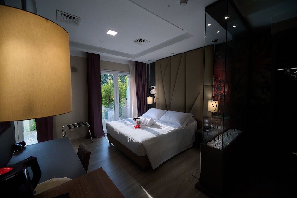 PARK HOTEL LE DUNE DI GIOVINO Deluxe Room 8