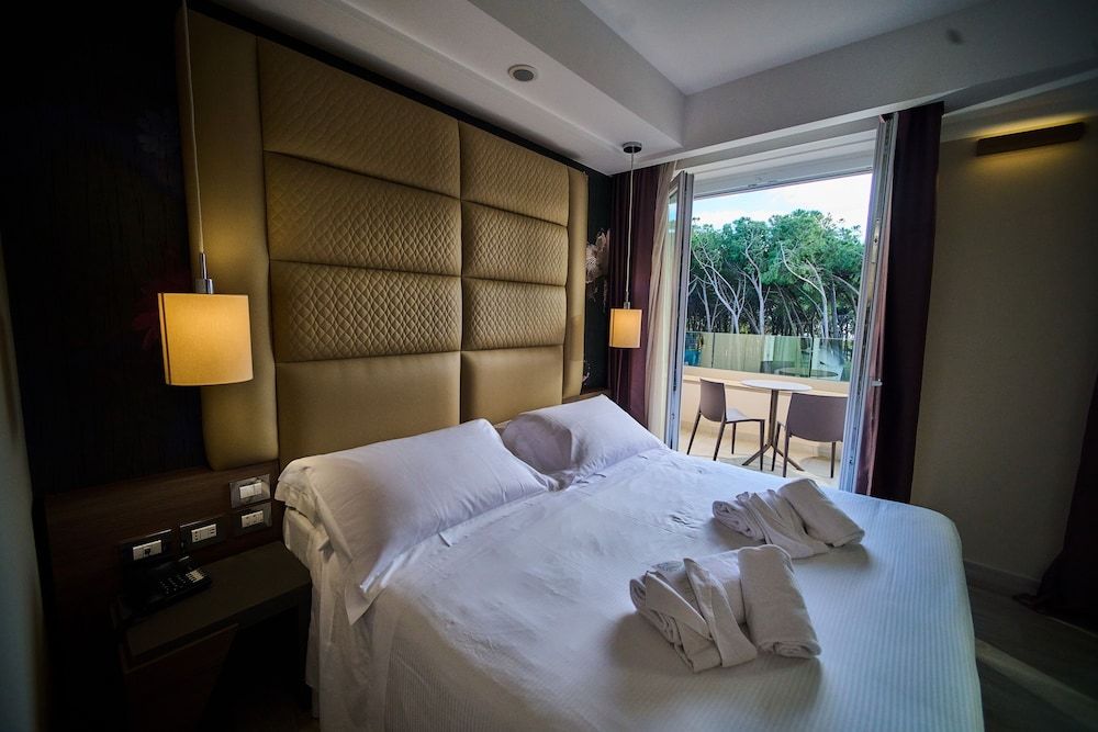 PARK HOTEL LE DUNE DI GIOVINO Design Room 2