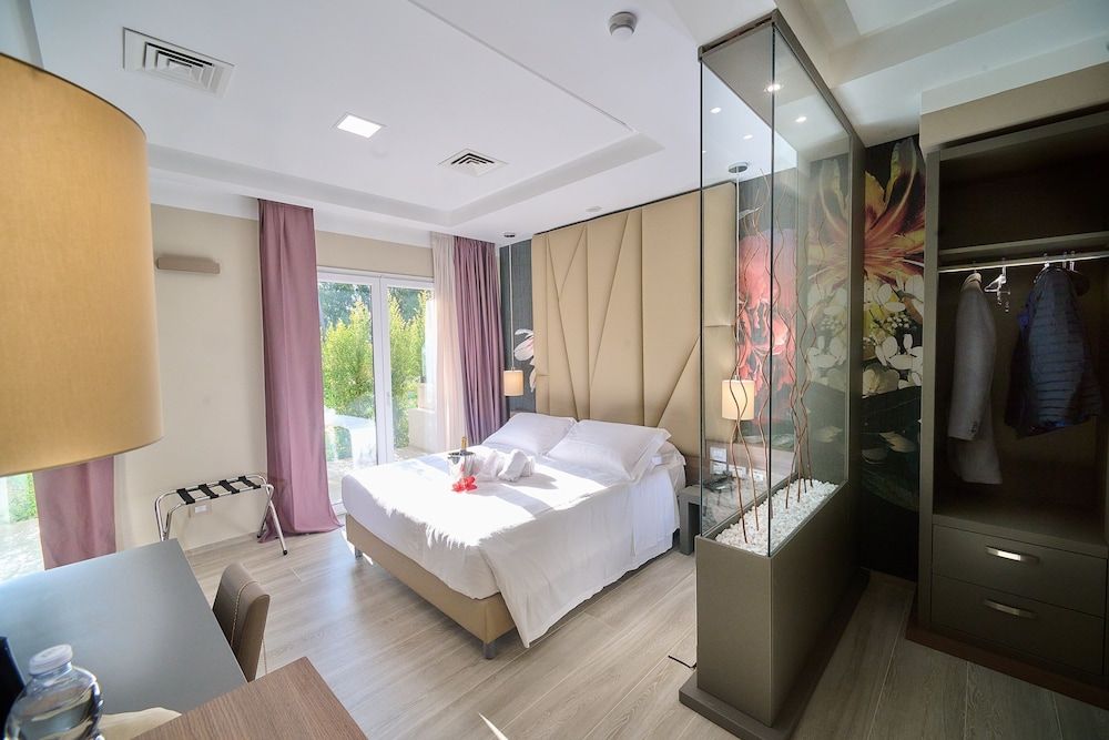 PARK HOTEL LE DUNE DI GIOVINO Deluxe Room 7