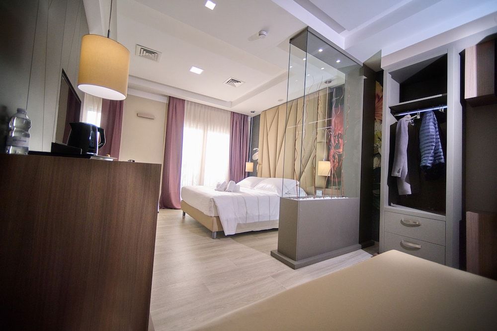 PARK HOTEL LE DUNE DI GIOVINO Deluxe Room 4