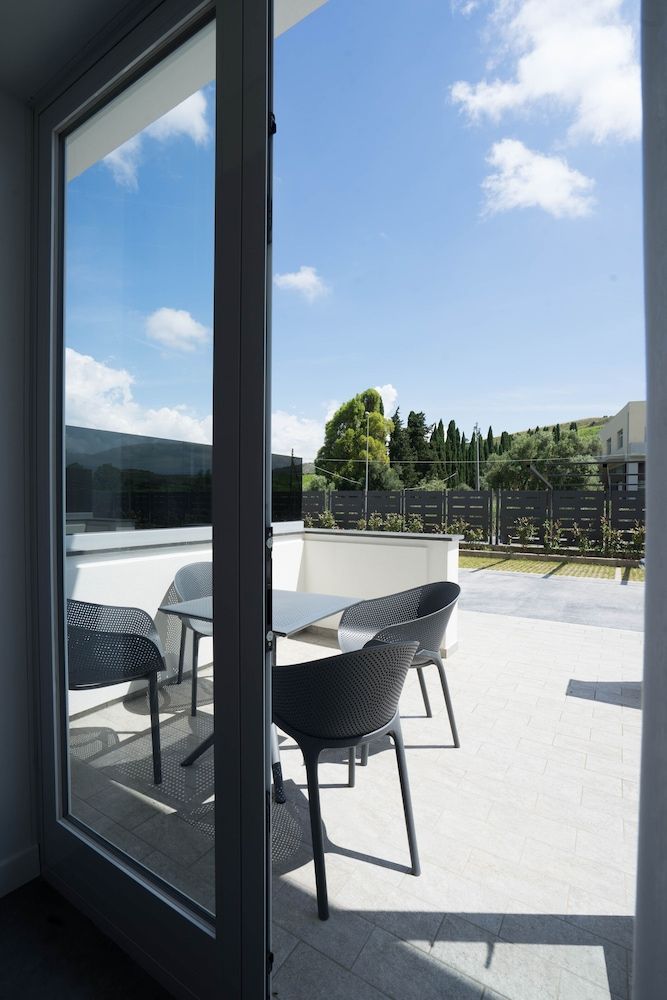 PM Hotel Deluxe Double or Twin Room 13