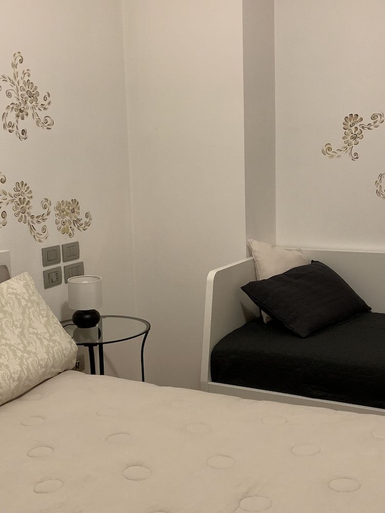 B&B Beauty House Superior Room, 1 King Bed 8